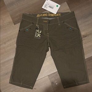 Jo-Kang Syndicate Bermuda Shorts